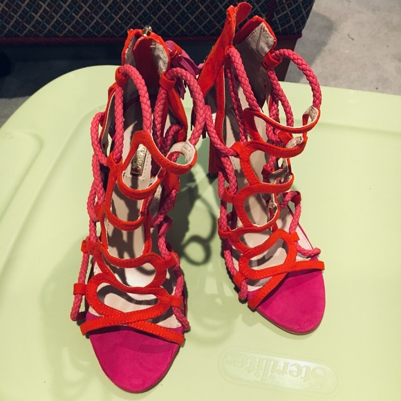 Kurt Geiger stunning caged sandals - Picture 6 of 9